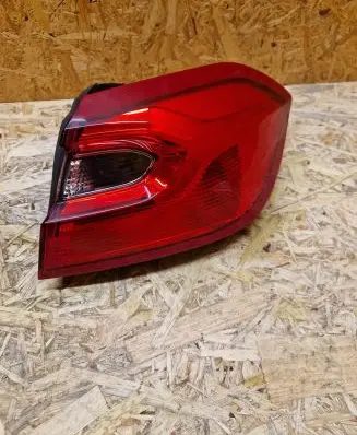 Ford Fiesta Rear/tail lights H1BB13404AF 11092019 UB850