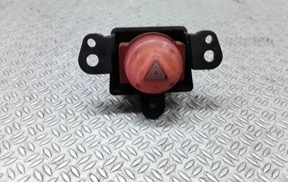 Nissan Almera Tino Hazard light switch 06016