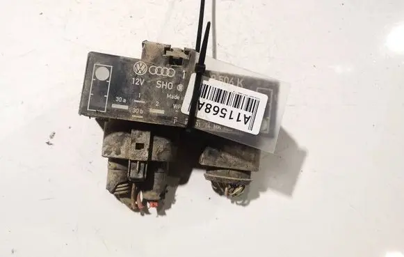 Volkswagen Golf IV Coolant fan relay 1J0919506K