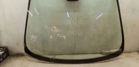 Fiat Punto (199) Front windscreen/windshield window
