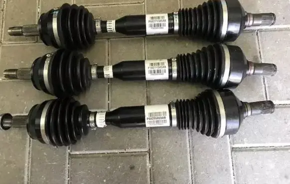 Jeep Grand Cherokee Front driveshaft P68271585AB