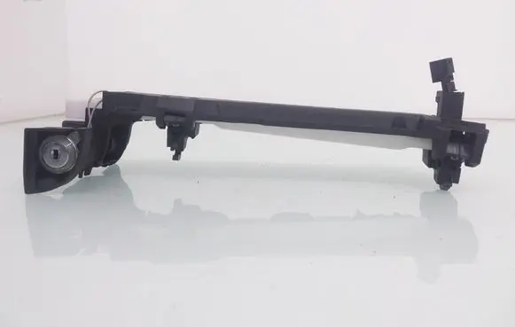 Mercedes-Benz E W211 Glove box lock 2116800184