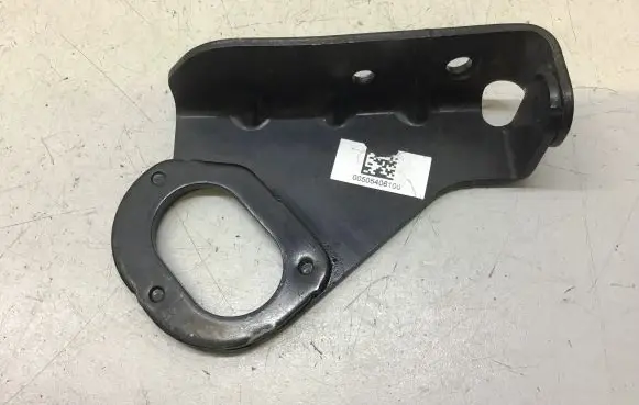 Alfa Romeo Stelvio Radiator mount bracket 00505406100