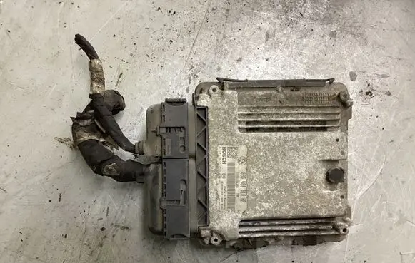Skoda Octavia Mk2 (1Z) Engine control unit/module 03G906016HF 1039S08189 0281012292