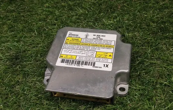 Chevrolet Aveo Airbag control unit/module 96806963