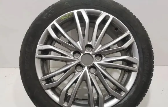 Toyota Yaris Cross R18 alloy rim 8679-1