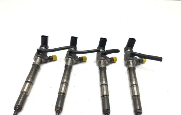 Volkswagen Golf VI Fuel injectors set 03L130277B