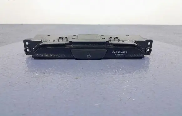 Hyundai i30 Other switches/knobs/shifts 93770G4AA0