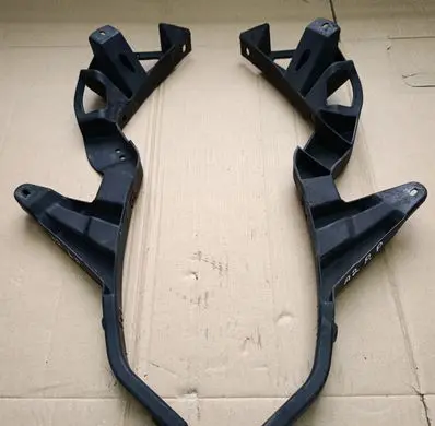 Audi A2 Fender mounting bracket