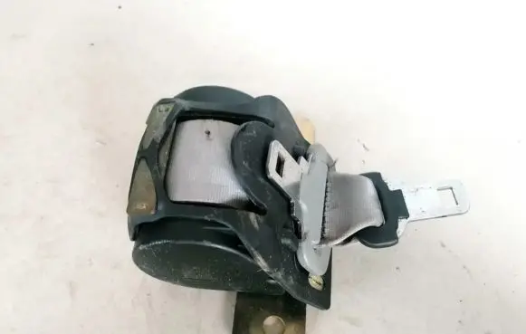 Renault Scenic I Middle seatbelt (rear) a504452