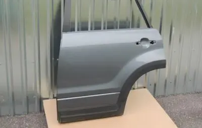 Suzuki Grand Vitara II Rear door GRAYMETALLIC ZY4