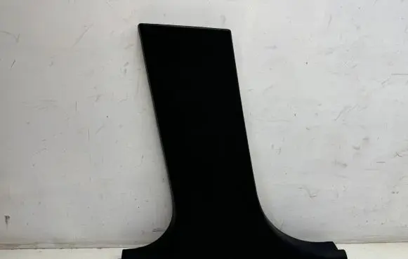 BMW 3 E90 E91 (B) pillar trim (bottom) 7058337