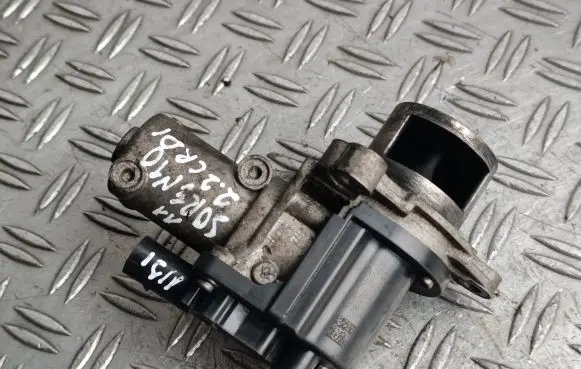 KIA Sorento EGR valve 284102F000FF 284102F000