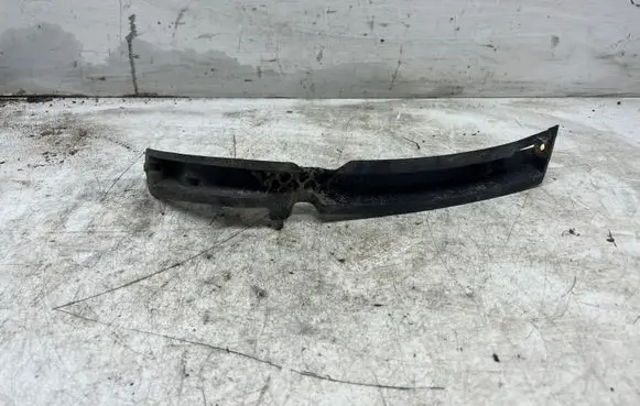 Volkswagen PASSAT B6 Front bumper mounting bracket 3C0807178