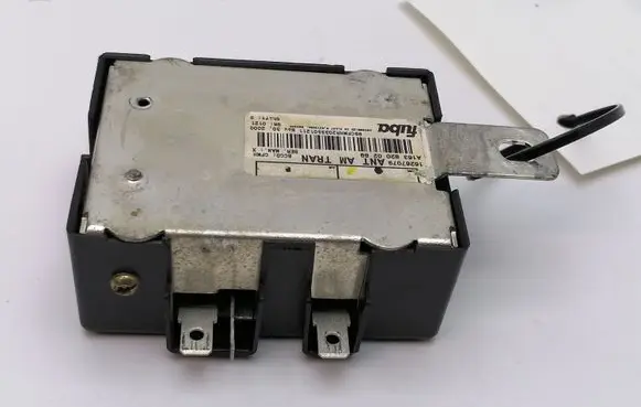 Mercedes-Benz ML W163 Aerial antenna amplifier 1638200289 A1638200289