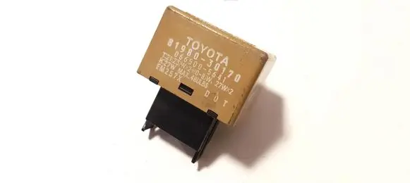 Lexus ES 250 - 300 - 330 Hazard warning light relay 8198030170 0665005641
