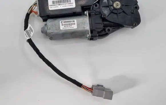 Dodge Challenger Sunroof motor/actuator 30022758C C0000003138 30007238D01