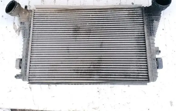 Volkswagen Touran I Intercooler radiator