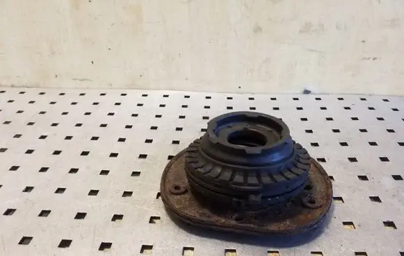 Volvo XC60 Front coil spring rubber mount 