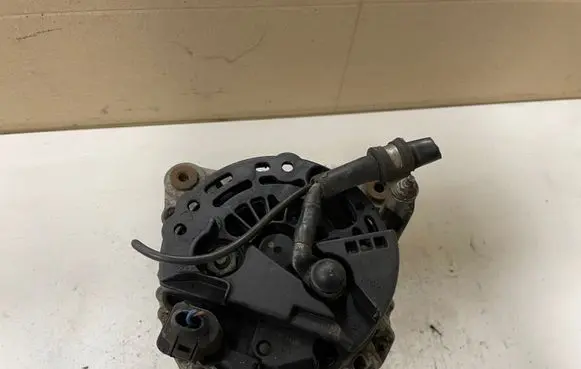 Volkswagen Polo Generator/alternator 045903023A 0124515022192