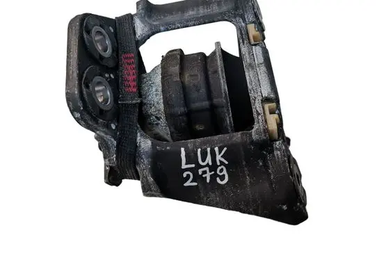 Volvo XC60 Engine mount bracket 26008326F22 AO46000DF