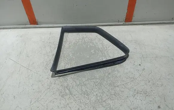 Porsche 968 Cover in windowsill 94455553600