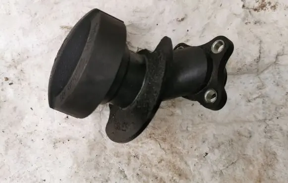 Volvo V50 Oil filler cap 30777537 PA66GF15