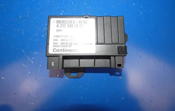 Mercedes-Benz C AMG W204 Fuel injection pump control unit/module A2129003408 5WK11555FBF A2124460071