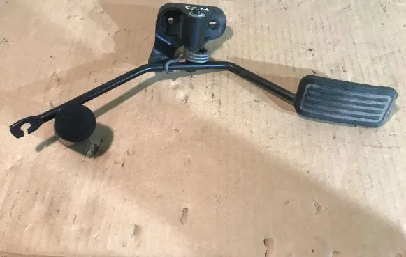 Peugeot 107 Accelerator throttle pedal