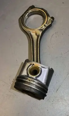 Audi Q7 4L Piston with connecting rod 78L57 059J