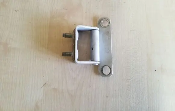 KIA Sportage Tailgate/trunk/boot hinge