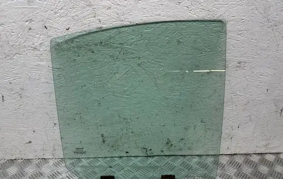 Nissan Micra Rear door window glass 82300AX105