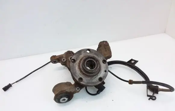Audi A4 S4 B7 8E 8H Rear wheel hub spindle/knuckle 