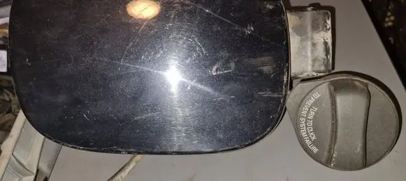 Volvo S80 Fuel tank cap 30748041