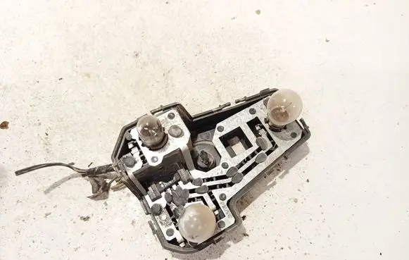 Seat Alhambra (Mk1) Tail light bulb cover holder 7m0945258a