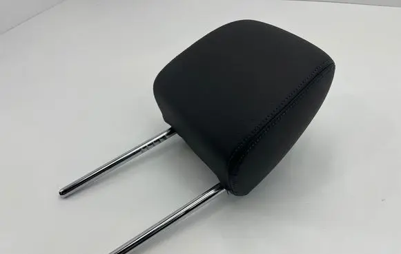 BMW 1 F40 Front seat headrest 