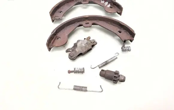 Porsche Cayenne (9PA) Handbrake/parking brake pads