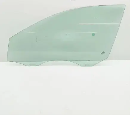 Volkswagen Jetta VI Front door window glass four-door 5C6845201