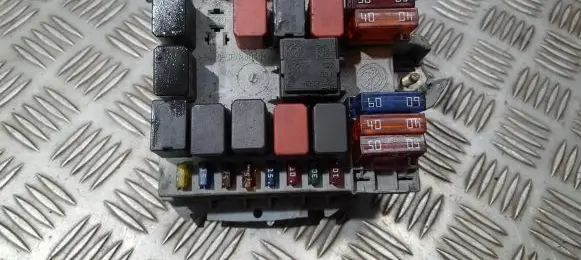 Alfa Romeo 147 Fuse box set 46558760 144012