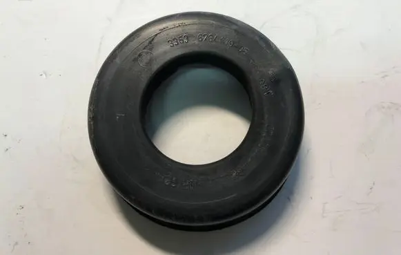 BMW 3 F30 F35 F31 Rear coil spring rubber mount 6764419 3353676441905