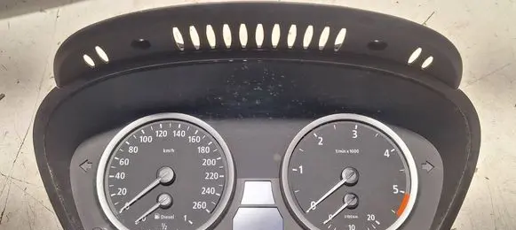 BMW 5 E60 E61 Speedometer (instrument cluster) 62116983153 11008021342