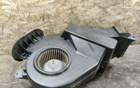 Cadillac SRX Interior heater climate box assembly 25725549