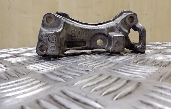 Peugeot 508 Engine mounting bracket 9688615780