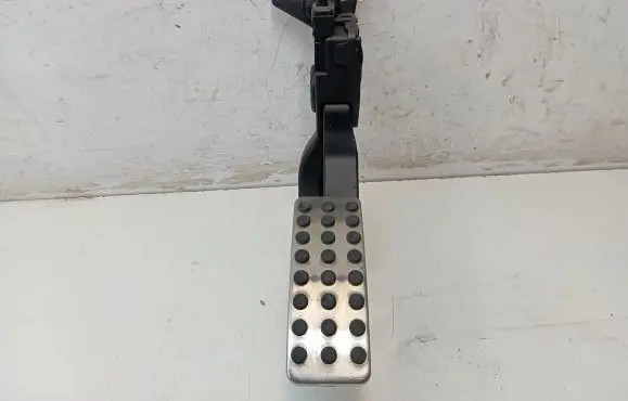 Mercedes-Benz GLE (W166 - C292) Accelerator throttle pedal A2923000100
