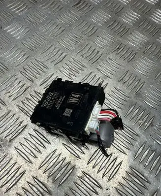 Toyota RAV 4 (XA50) Window wiper relay 8594042040 2360000030