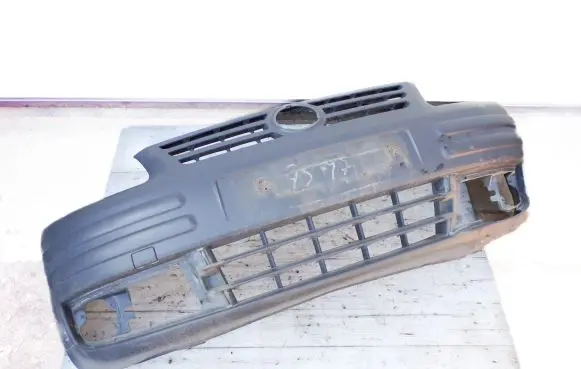 Volkswagen Caddy Front bumper 2K0807178