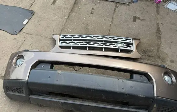 Land Rover Discovery 4 - LR4 Front bumper
