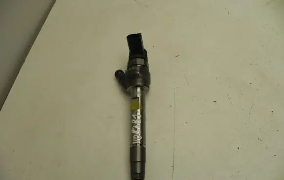 BMW 2 F45 Fuel injector 8514146 VD8381