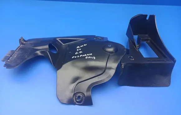 BMW Z4 E85 E86 Rear arch fender liner splash guards 7029693 74850610 7114857