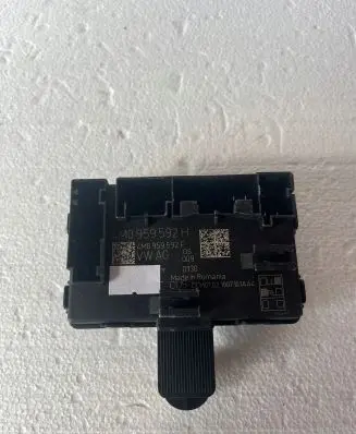 Audi Q7 4M Door control unit/module 4M0959592H 4M0959792H